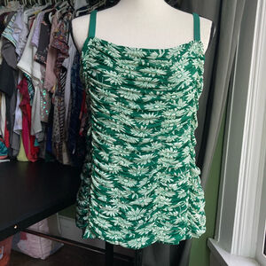Women's Ruched Torrid Tank Top Size 1 Green Floral